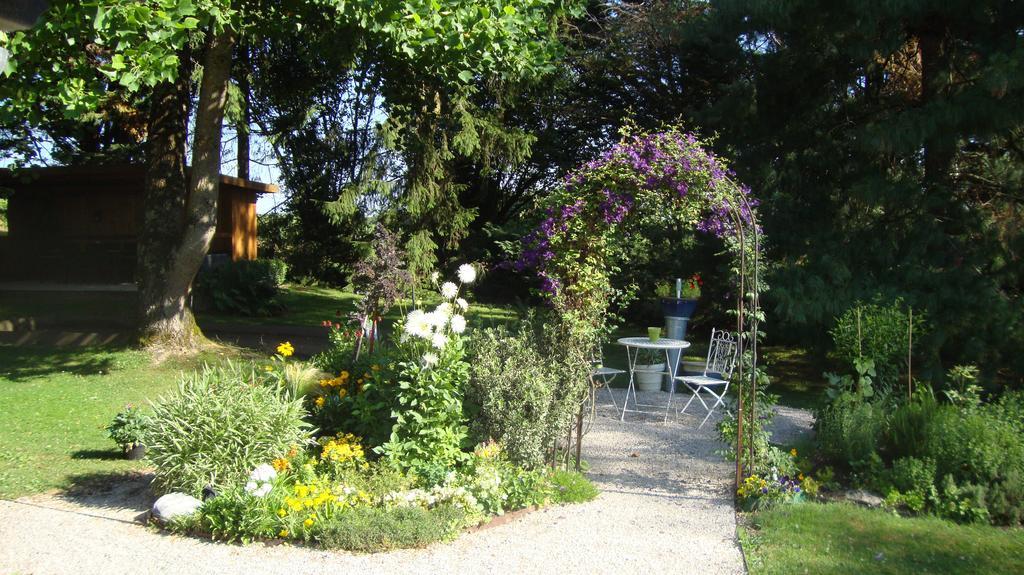 Le Venay Bed & Breakfast Frontenaud ภายนอก รูปภาพ