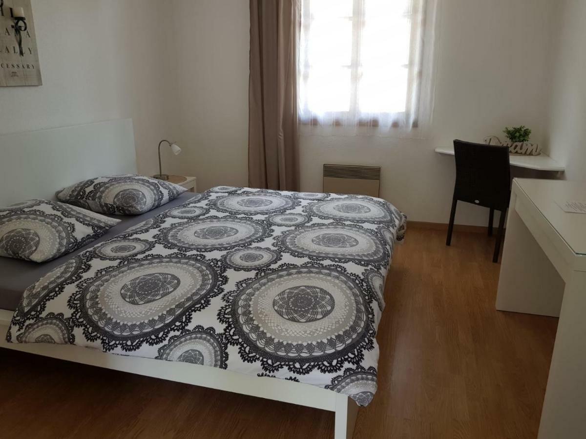 Le Venay Bed & Breakfast Frontenaud ภายนอก รูปภาพ