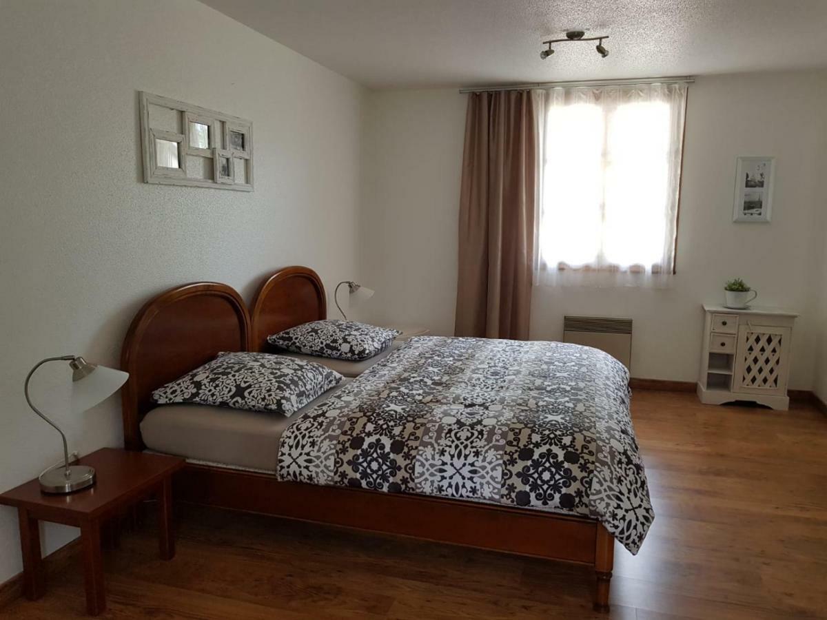 Le Venay Bed & Breakfast Frontenaud ภายนอก รูปภาพ